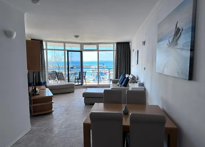 Vega Stevi - Beachfront 公寓