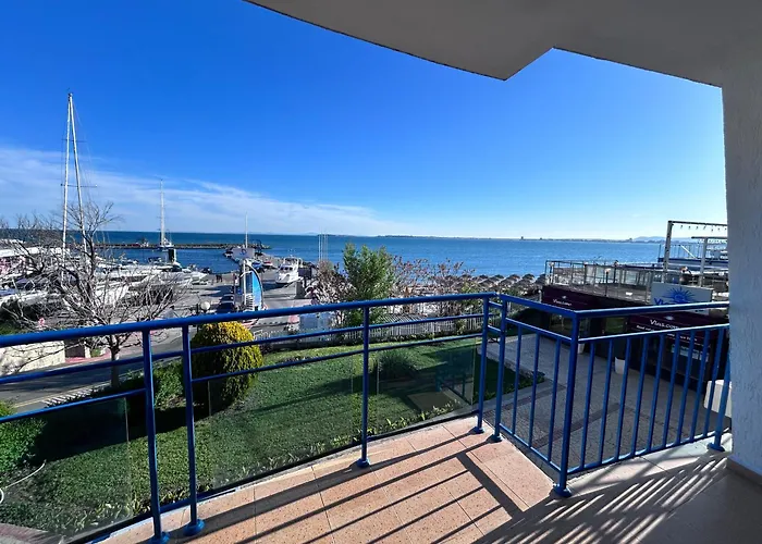 Vega Stevi - Beachfront Apartmán