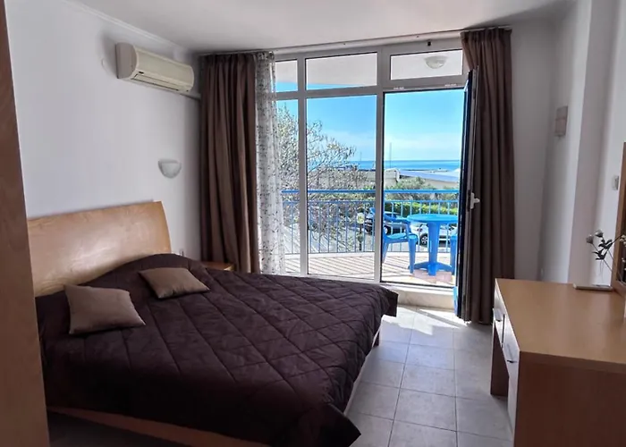 Vega Stevi - Beachfront Apartmán Sveti Vlas